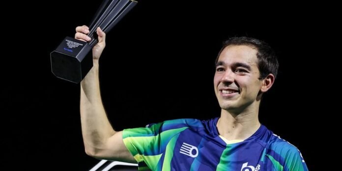 hugo-calderano-comemora-titulo-em-foz-do-iguacu,-o-4o-da-temporada hugo-calderano-comemora-titulo-em-foz-do-iguacu,-o-4o-da-temporada