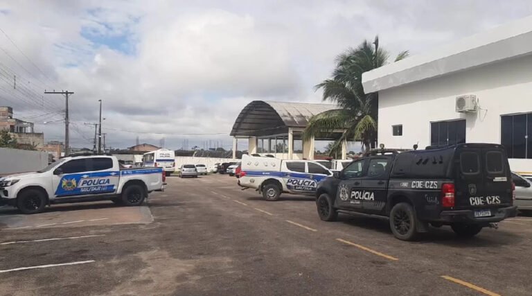 Jovem é detida em Cruzeiro do Sul após agredir ex-companheiro dentro de apartamento
