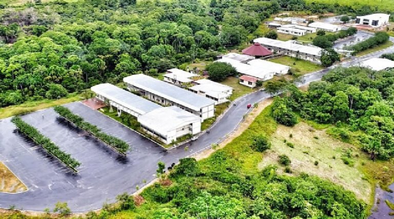 Concurso da Ufac: últimos dias para inscrições em 32 vagas com salários de até R$ 5,7 mil
