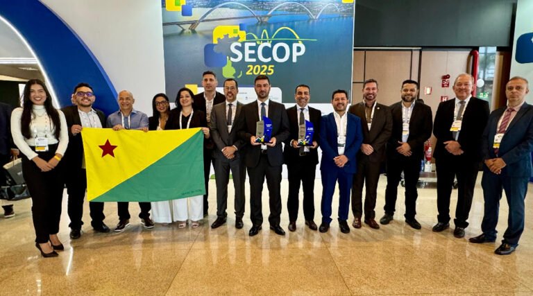 Nicolau Júnior representa o governador Gladson em evento em que o Acre conquista destaque Nacional de inovação na gestão pública