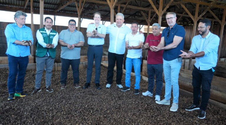 Petecão apresenta potencial produtivo do Acre a empresários paulistas