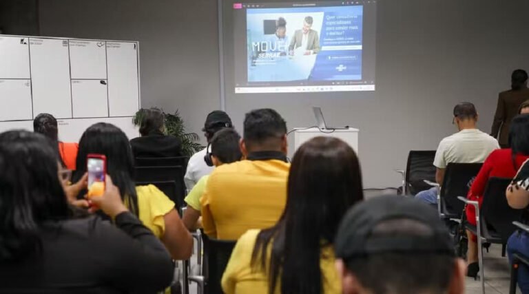Sebrae realiza 2ª edição do Encontro Empresarial Move Mais Vendas em três cidades do Acre