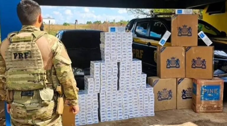 Homem é preso pela PRF com quase 7 mil maços de cigarros contrabandeados no Acre