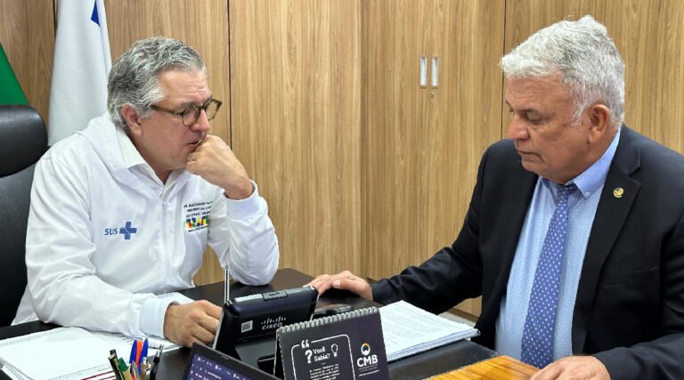 Ministro Alexandre Padilha reconhece atuação de Petecão na conquista de unidades do Brasil Sorridente para o Acre