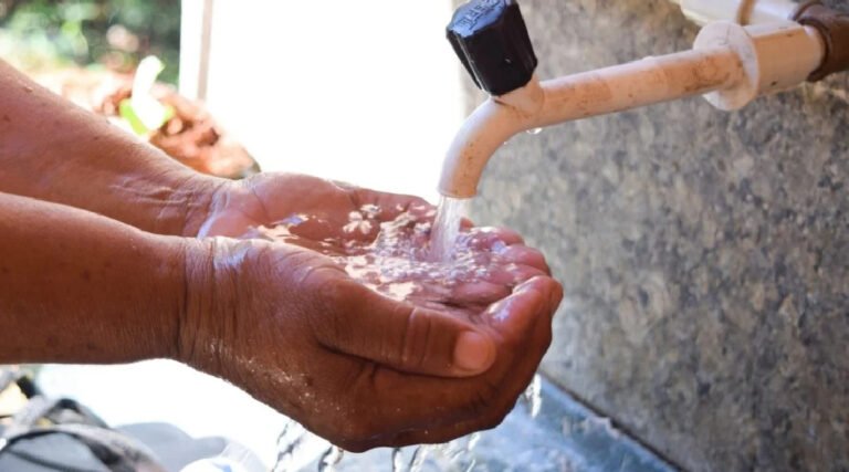 No Acre, 75% dos domicílios urbanos têm acesso á água; mas zona rural sofre com apenas 3,5%, diz IBGE