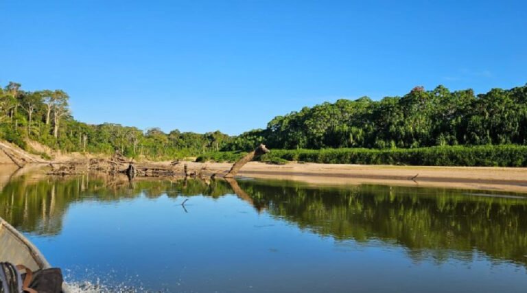 Rio Juruá e outros mananciais atingem níveis críticos e ANA reconhece crise hídrica no Acre