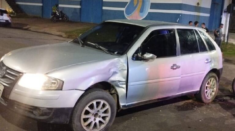 Colisão entre carro e moto deixa jovem em estado grave em Cruzeiro do Sul