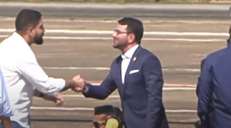 Gladson chega ao aeroporto para recepcionar presidente Lula no Acre