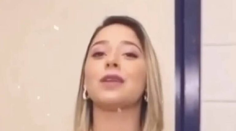 Cantora Marília Tavares faz convite para o Festival da Farinha, em Cruzeiro do Sul