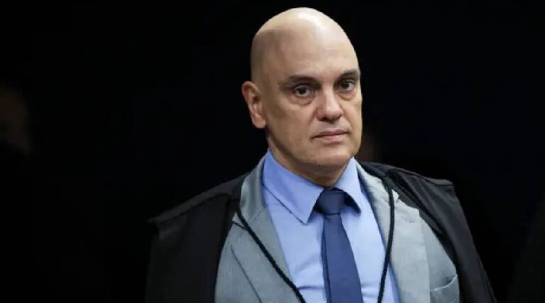 Mastercard bloqueia cartão de crédito de Moraes e BB oferece Elo para transações nacionais