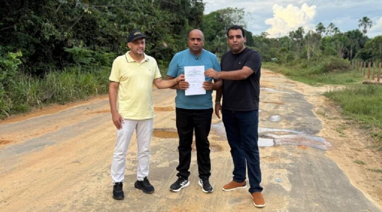 Cristiano e Keleu levam demanda ao deputado Clodoaldo sobre tapa-buraco nos ramais 2 e 3