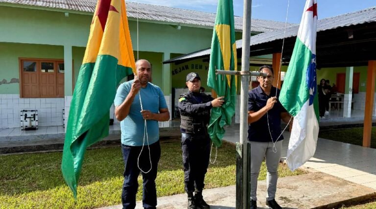 Deputado Clodoaldo Rodrigues prestigia comemorações do 7 de Setembro na Comunidade Foz do Breu e anuncia investimentos