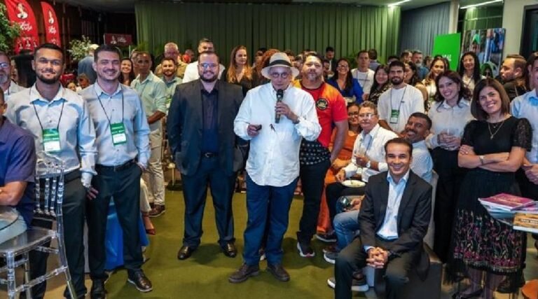 Sicredi apresenta solução tecnológica Clover em evento exclusivo para empresários em Rio Branco