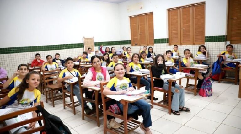 Governo do Acre autoriza municipalização de escolas de ensino infantil e fundamental