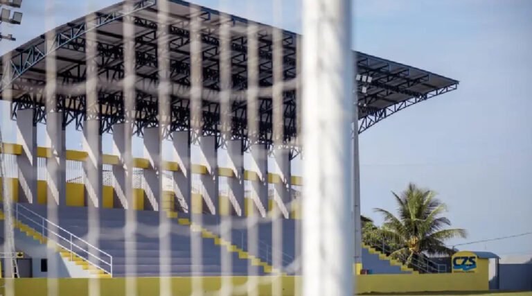 Cruzeiro do Sul recebe amistoso entre seleção municipal e equipe indígena de Tarauacá