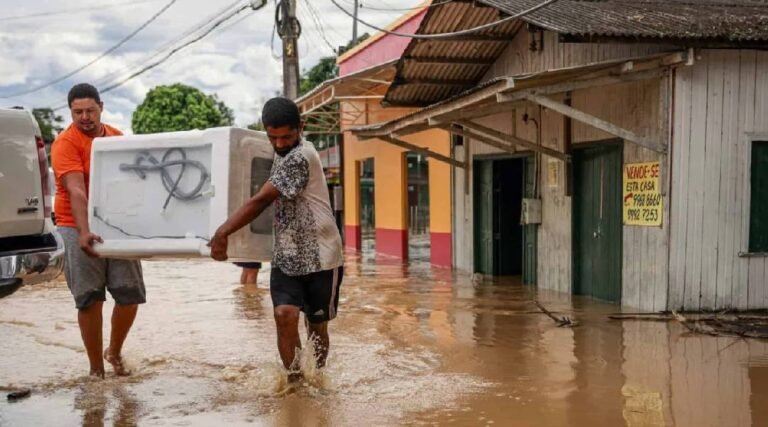 Cruzeiro do Sul recebe sistema de alertas de desastres naturais por celular