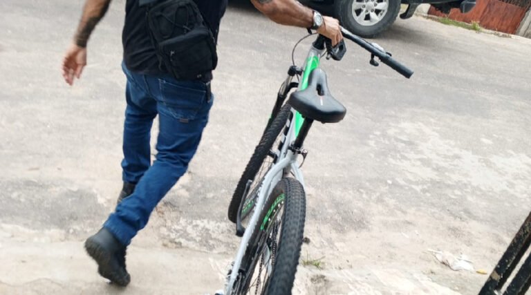 Polícia Civil recupera bicicleta furtada da APAA e devolve ao proprietário em Cruzeiro do Sul