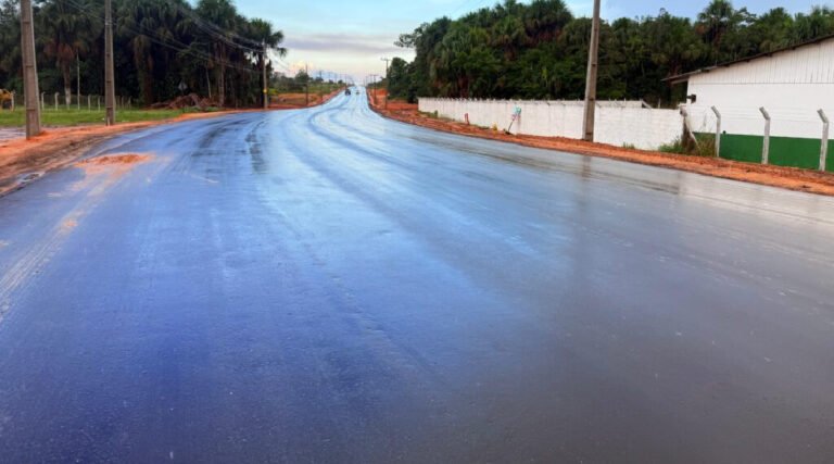 Segunda etapa de restauração da AC-405 avança e garante mais segurança em Cruzeiro do Sul