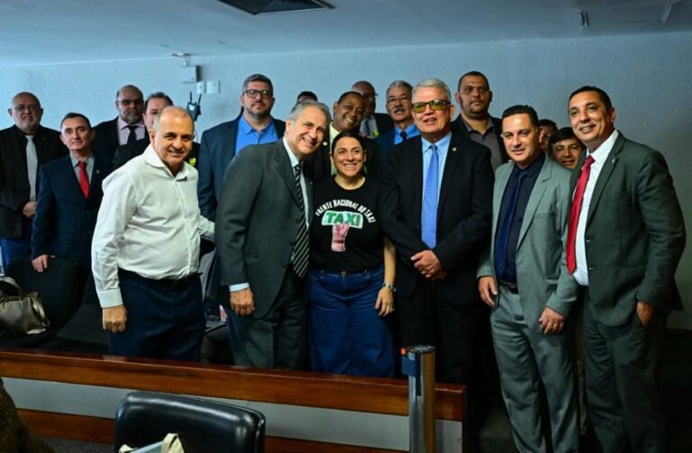 Petecão celebra aprovação da MP que garante cessão de direitos e isenta taxistas da taxa de verificação de taxímetros