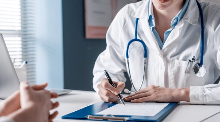 Acre tem uma das menores proporções de médicos do país, aponta levantamento do CFM