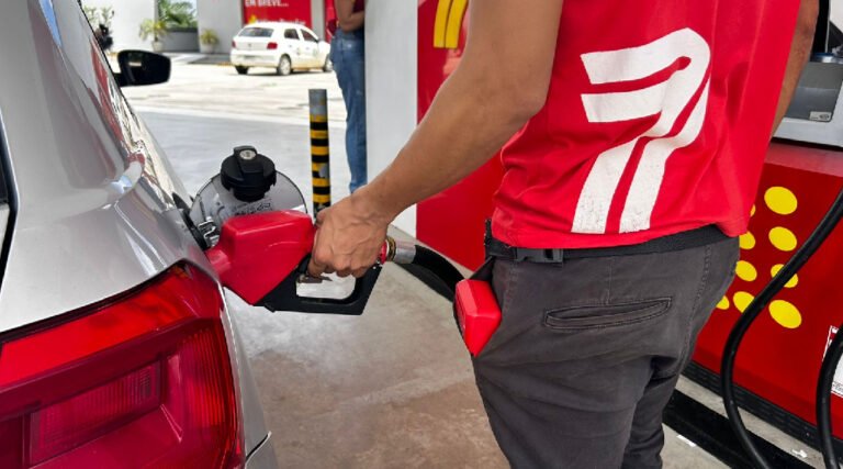 Postos de combustíveis em Cruzeiro do Sul reduz preço da gasolina em 10 centavos