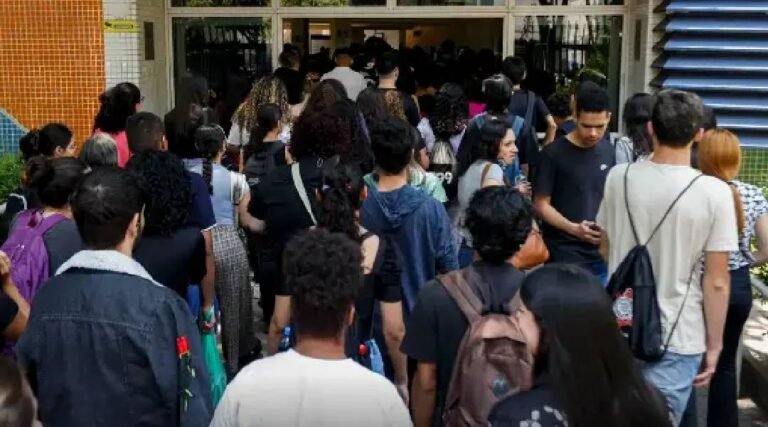 Mais de 4 mil inscritos no Acre fazem provas do Concurso Nacional Unificado neste domingo