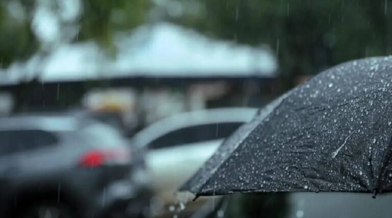 Semana começa com chuvas intensas e temperatura amena no Acre; calor volta na quinta