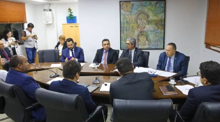 PL que cria cargo de secretário adjunto de Turismo é aprovado nas Comissões da Aleac