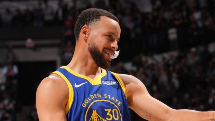 historia!-curry-iguala-marca-de-jordan-em-partidaca-contra-os-spurs-na-nba-cup
