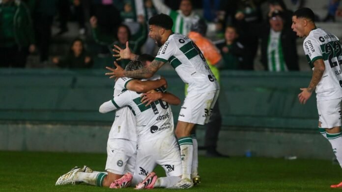 o-que-coritiba-precisa-para-ser-campeao-da-serie-b-na-rodada-e-o-que-assistir-no-disney+