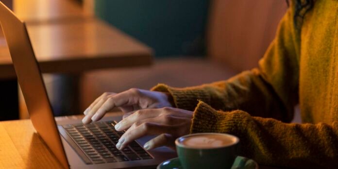 problema-em-rede-da-cloudflare-derruba-sites-e-portais-em-todo-o-mundo problema-em-rede-da-cloudflare-derruba-sites-e-portais-em-todo-o-mundo