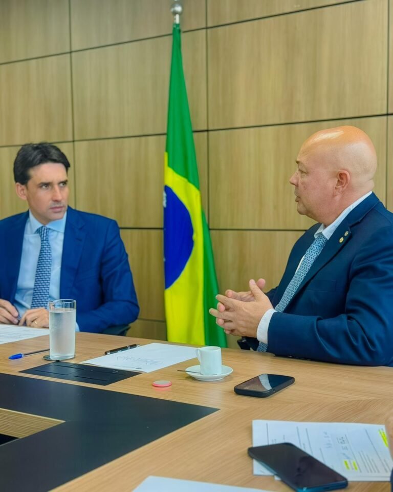 Deputado Zé Adriano busca ligação aérea entre Cruzeiro do Sul e o Peru para impulsionar o desenvolvimento regional