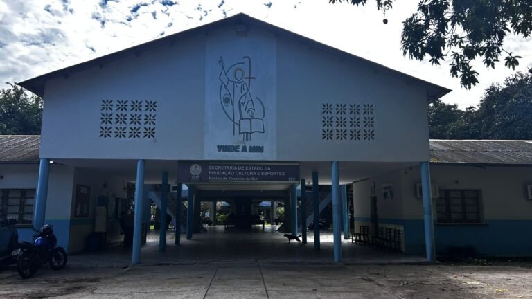 Pré-matrículas da rede estadual começam em dezembro com prioridade definida por zoneamento escolar