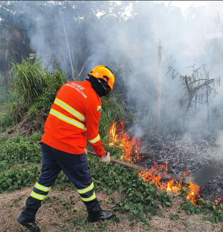 Operação Fogo Controlado reduz queimadas em até 81% no Vale do Juruá, aponta Corpo de Bombeiros