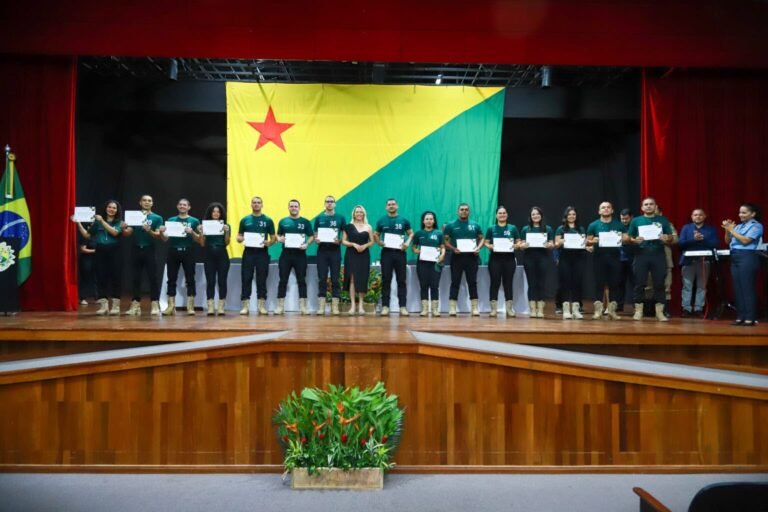 Detran forma novos agentes de trânsito, no Acre