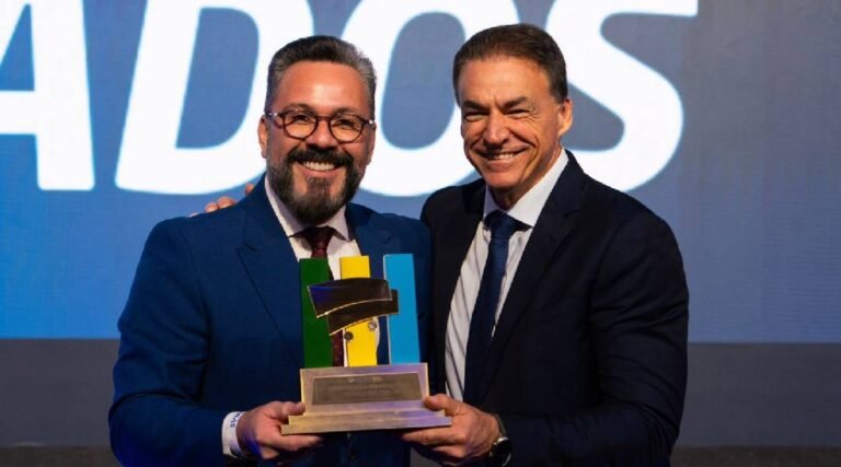 Alan Rick recebe título de “Supermercadista Honorário 2025” e defende derrubada do Veto 35