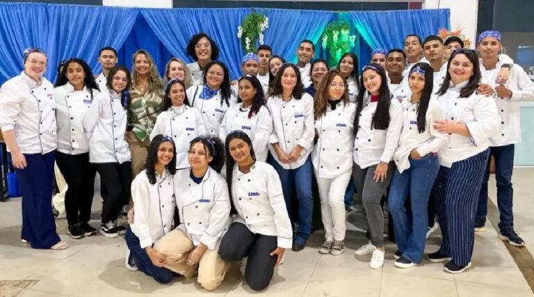 Mostra gastronômica do SENAI reúne alunos e público em experiência de sabores no Shopping de Cruzeiro do Sul