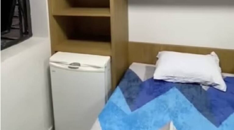 VÍDEO: Veja como é a cela em que Bolsonaro está preso na superintendência da PF