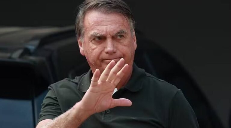 Entenda em cinco pontos o que levou à prisão preventiva de Bolsonaro neste sábado