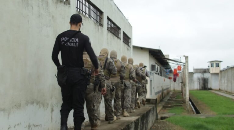 Operação da Polícia Penal é concluída no Acre com apreensão de celulares em unidades prisionais