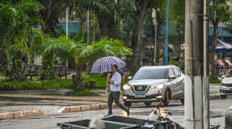 Domingo será de tempo instável e chuvas fortes em várias regiões do Acre