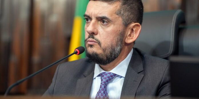 reuniao-da-ccj-da-alerj-para-avaliar-prisao-de-bacellar-e-adiada reuniao-da-ccj-da-alerj-para-avaliar-prisao-de-bacellar-e-adiada