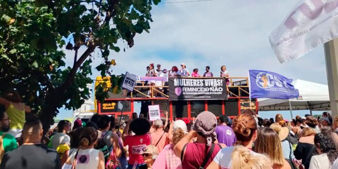 mulheres-protestam-no-rio-e-pedem-maior-presenca-do-estado mulheres-protestam-no-rio-e-pedem-maior-presenca-do-estado