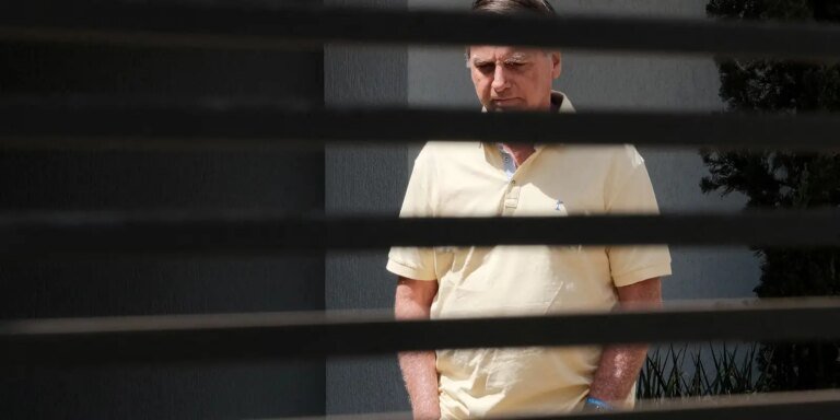 defesa-pede-autorizacao-para-bolsonaro-deixar-prisao-e-fazer-cirurgia