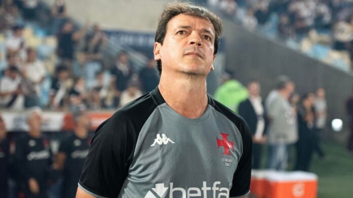diniz-diz-que-torcida-do-vasco-esta-machucada-e-se