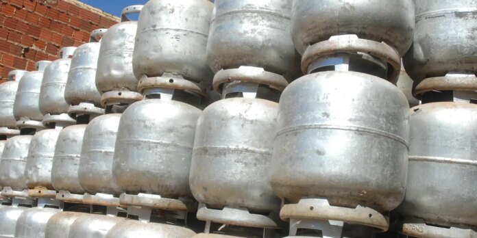 beneficiarios-com-nis-final-3-recebem-auxilio-gas-nesta-sexta-feira beneficiarios-com-nis-final-3-recebem-auxilio-gas-nesta-sexta-feira