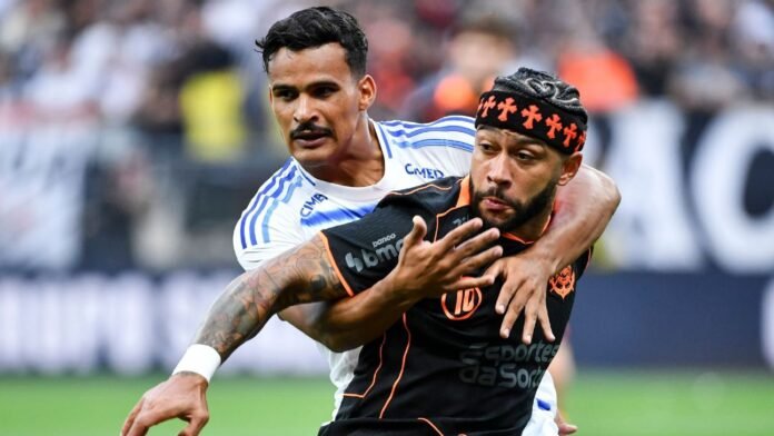 hugo-destrona-cassio,-pega-ate-penalti-de-gabigol-e-corinthians-vai-a-final-da-copa-do-brasil