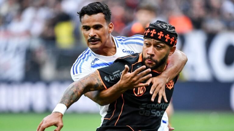 hugo-destrona-cassio,-pega-ate-penalti-de-gabigol-e-corinthians-vai-a-final-da-copa-do-brasil