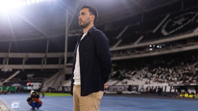 botafogo-anuncia-saida-de-davide-ancelotti-e-vai-em-busca-de-novo-tecnico-para-2026