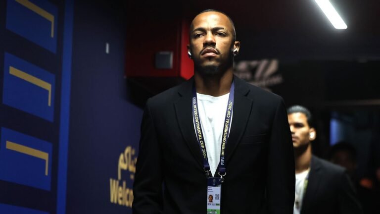 palmeiras-demonstra-interesse-e-avalia-entrar-na-disputa-por-marlon-freitas